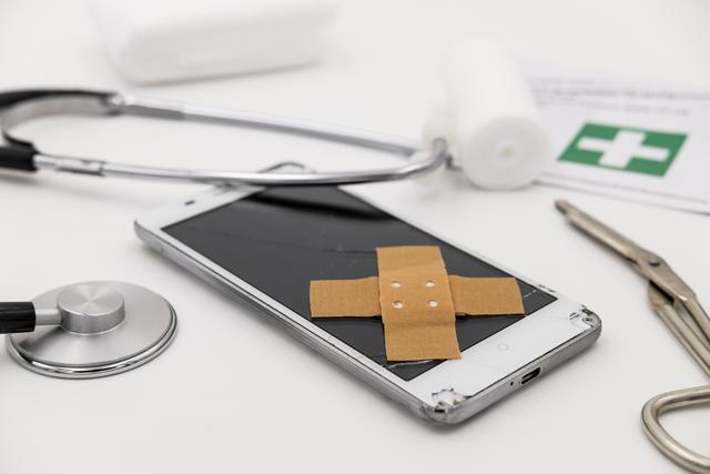 Die Ärzte appellieren: Zuerst anrufen und die weitere Vorgehensweise wird telefonisch besprochen. (Symbolbild)