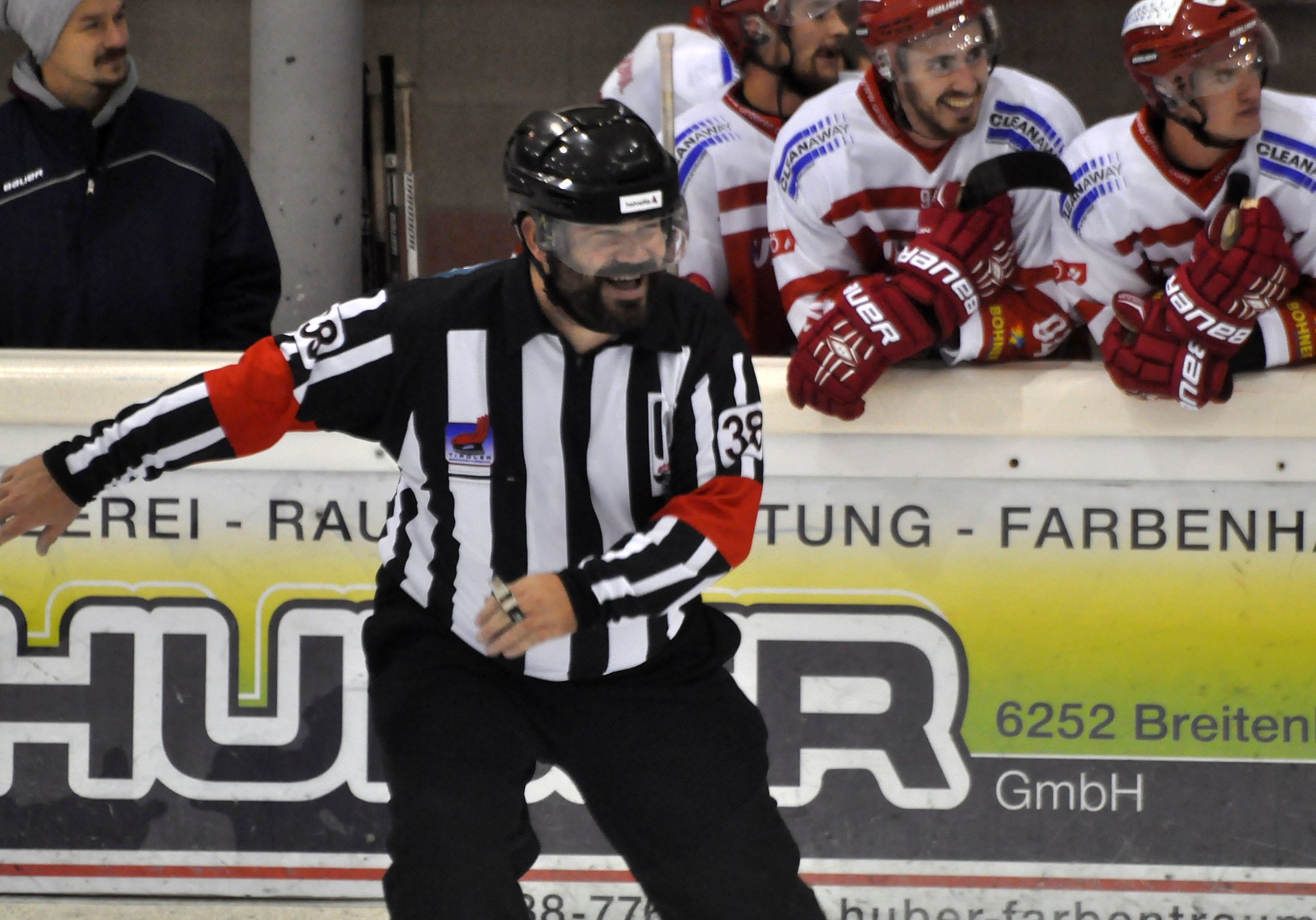 George Veit Eishockey Tirol - Schiedsrichter: