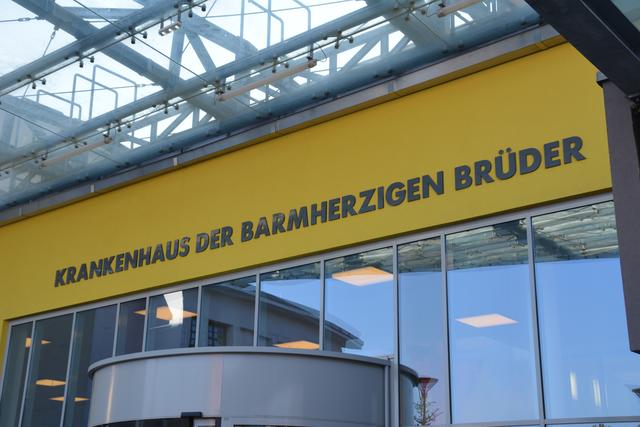 Die burgenländischen Spitäler – wie das Krankenhaus der Barmherzigen Brüder – ersuchen Menschen aus Gesundheitsberufen, sich auf www.krages.at zu melden, falls sie jetzt als Freiwillige in den Gesundheitseinrichtungen mithelfen wollen. | Foto: Tscheinig