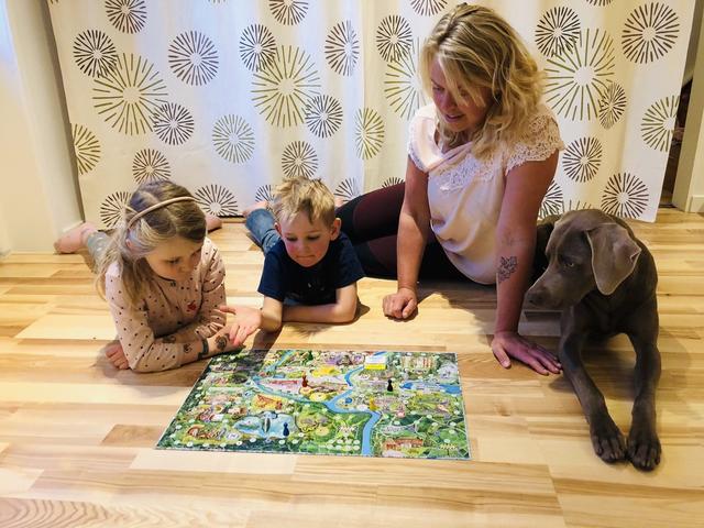 Von Zuhause aus die Region erkunden. Das Brettspiel „One Day in Villach“ macht‘s möglich