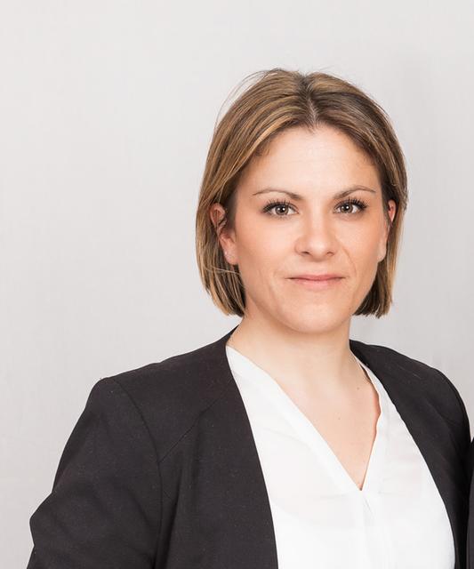 Julia Seidl: "Nachdem ich eine neue FB Onlineplattform „Kaufe vor Ort -Angebot in Innsbruck“ gegründet habe, um Innsbrucker Unternehmen eine Kommunikationsmöglichkeit über Online-Lieferdienste und Angebote zu geben, bin ich aktuell hauptsächlich damit beschäftigt, diese am Laufenden zu halten" | Foto: Seidl