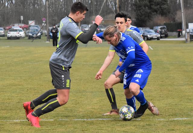 Einige Pflichtspiele gab es im Frühjahr bereits, ehe es zur Unterbrechung der Fußballsaison kam.