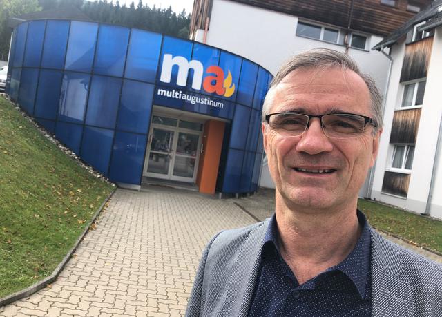 "multi"-Direktor Hofrat Klaus Mittendorfer (Archivfoto). Um sich geistig fit zu halten, löst er unter anderem mathematische Problemstellungen und Killer-Sudokus.