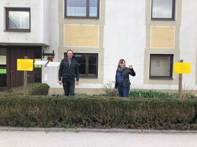 Am Foto Pfarrer Siegmund Bichler und Daniela Ortner von der Pfarre zur Hl. Familie. | Foto: Pfarre Hl. Familie