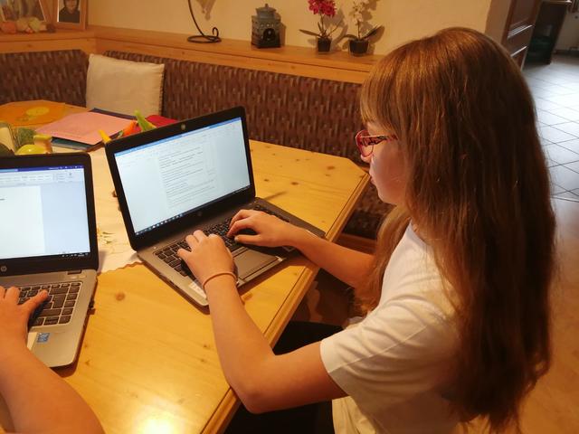 An der Neuen Mittelschule in Rottenmann besitzt bereits seit einigen Jahren jedes Kind einen eigenen Laptop.