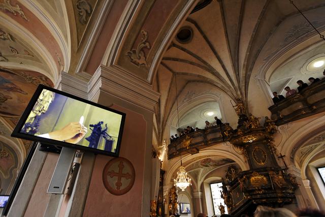 Weiterhin Internetgottesdienste bieten im Bezirk die Pfarren Hartberg und Pöllauberg an.