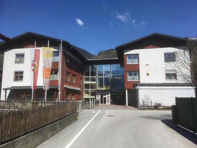 Nachdem am 24. März 2020 eine Person im Haus der Senioren in Uttendorf positiv auf das Coronavirus getestet wurde, sind nun zwei weitere Personen infiziert.