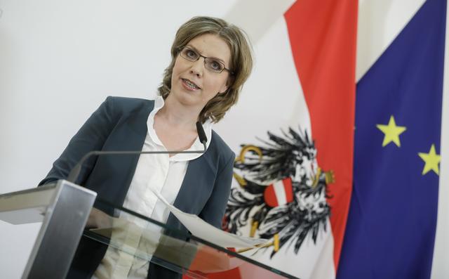 Die Energieversorgung sei gesichert: Niemandem wird Strom, Gas, Wärme abgedreht sagt Umweltministerin Leonore Gewessler.