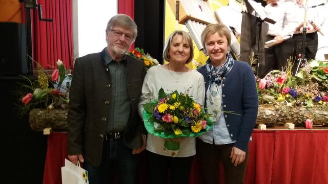 Gemeinderätin Margareta Muggenhuber gratulierte Familie Zauner zum hervorragenden zweiten Platz.