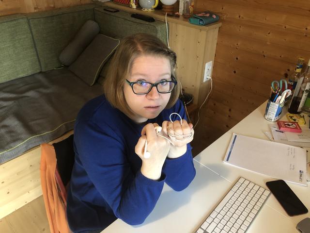 Knoten im Kabel statt Knopf im Ohr, hier seht ihr wie man das verhindert.