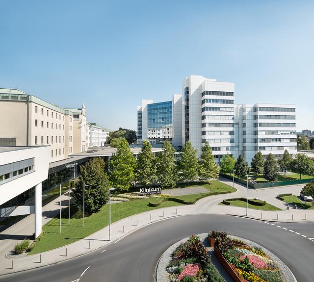 Die Patientin mit schweren Vorerkrankungen war seit 27. März im Klinikum in Wels stationiert. | Foto: Klinikum We-Gr