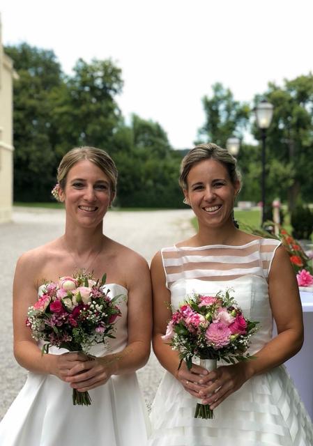 Stefanie Lefevre und Susanna Koch heirateten am 13.7.2018 im Schloss Hernstein. | Foto: FC Südburgenland