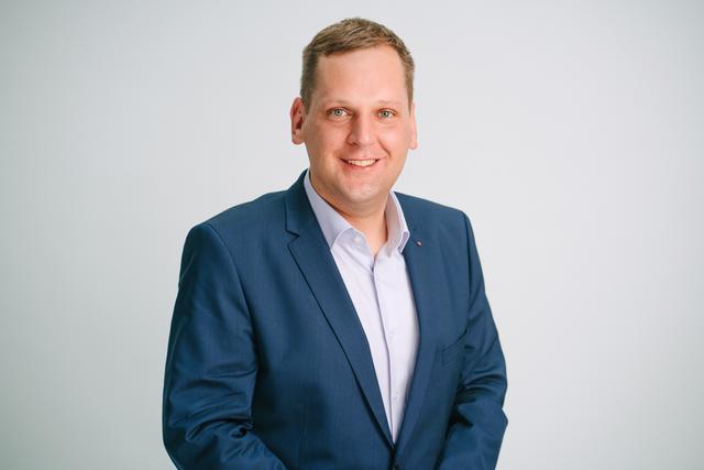 Philip Kucher ist Bezirksstellenleiter des Roten Kreuzes Klagenfurt Stadt und Land, Abgeordneter zum Nationalrat und Bereichssprecher für Gesundheit