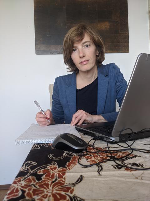 Wie viele arbeitet auch Cornelia Birklbauer von zu Hause aus.