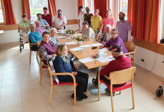 Selbstgenähte Mundschutzmasken für die Mitarbeiter im AWH Brixen.