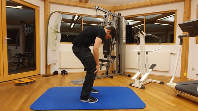 Fit auch im Alter: Katzenbuckel und Rundrücken sorgen für mehr Beweglichkeit.