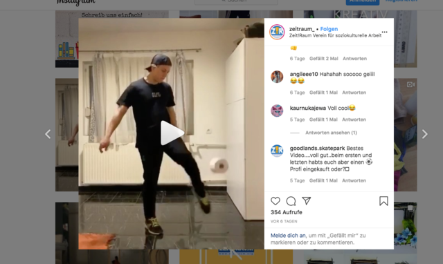 Auch Zuhause kann man sich sportlich herausfordern. Mit einer Klopapierrolle zum Beispiel.
