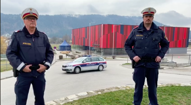 Die St. Veiter Polizeibeamten sagen "Danke"