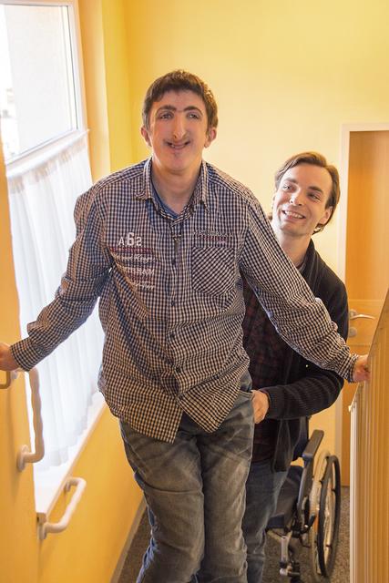 Derzeit übernehmen einige Angehörige die Betreuung von Menschen mit Behinderungen. Die Lebenshilfe OÖ hält einen Notbetrieb aufrecht.
