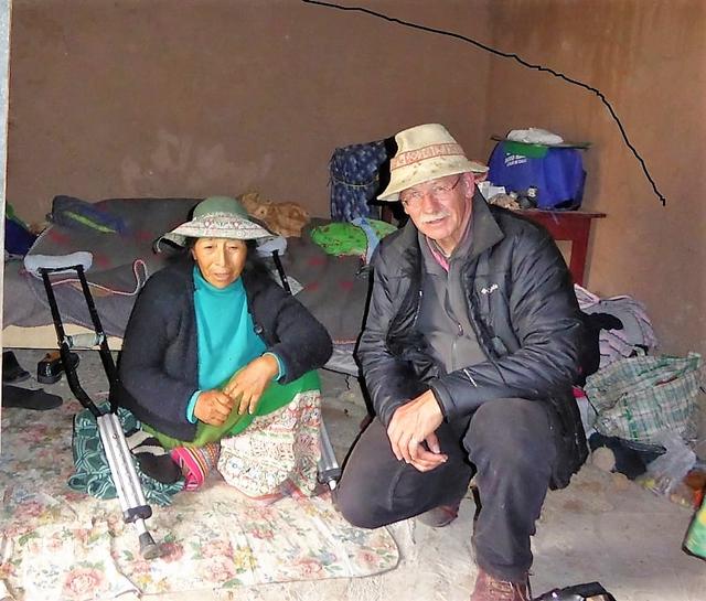 Franz Windischhofer besucht eine Frau mit Behinderung