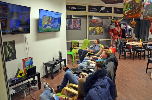 Auch die Mitglieder des Ennstaler E-Sport-Vereins müssen derzeit zuhause spielen.