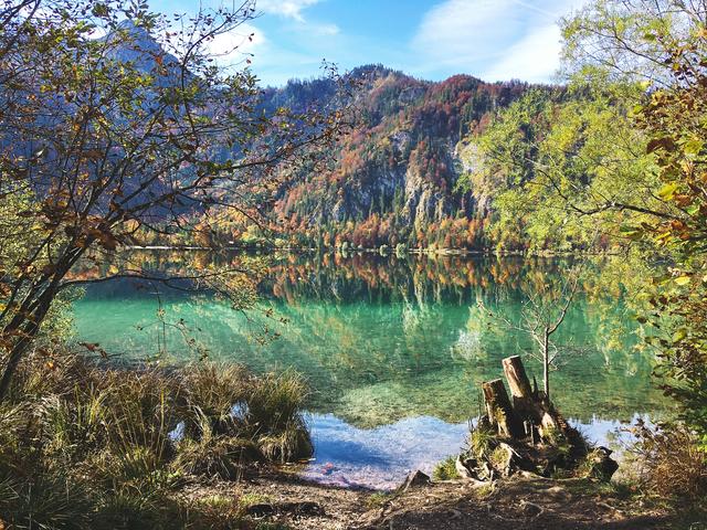 Auch beim Offensee im Salzkammergut soll die Zahl der Tagesausflugsgäste durch das Parkplatzlimit verringert werden.