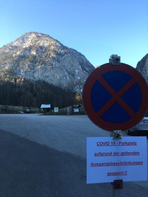 Der Parkplatz am Gleinkersee wurde von der Straßenmeisterei Kirchdorf gesperrt.