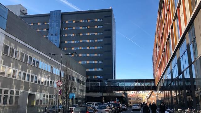 Vorsorgemaßnahmen für mehr Behandlungskapazitäten wurden ebenfalls an der Klinik getroffen.