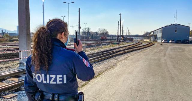 Der Bereich in der Nähe des Frachtenbahnhofs wurde weiträumig abgesperrt.