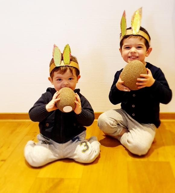 Louis und Lorenz bekommen jeden Tag von Oma Heidi eine Aufgabe, die sie erfüllen müssen.