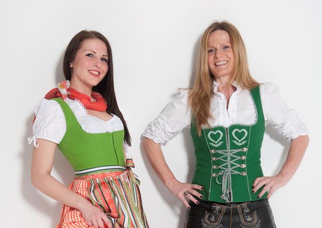 Marketing Team Landring: Julia Paller und Gabi Schaffler sind für das Marketing der gesamten Landring Gruppe in Weiz verantwortlich.