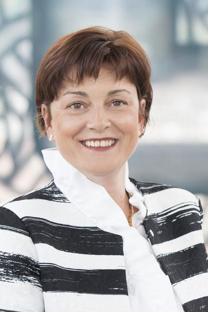 Andrea Dengg, Stadträtin ohne Ressort: Großer Dank gilt allen, die gerade in dieser schwierigen Zeit dazu beitragen, mit vollem Einsatz die Aufgaben unseres Alltags bewältigen.