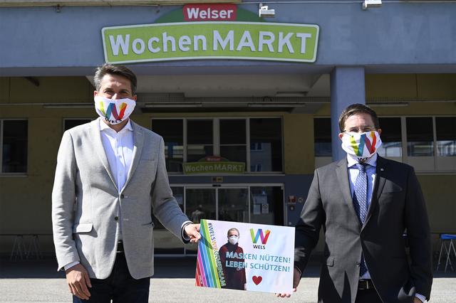 Bürgermeister Andreas Rabl und Stadtrat Peter Lehner appellieren Masken zu tragen, um damit Leben zu schützen.
