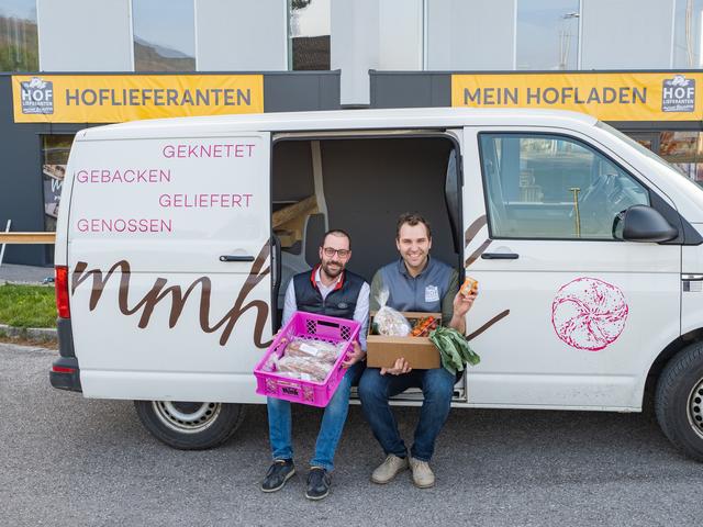 Neuer Zustellservice: Florian Hink und Johannes Bertl freuen sich über die Zusammenarbeit.