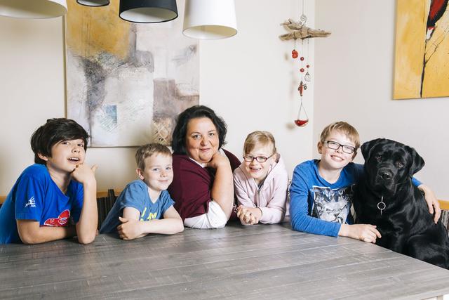 Brigitte Virgolini und ihre SOS-Kinderdorf-Familie