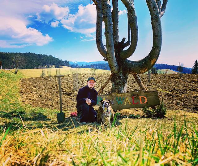 Georg Kanz hat die ersten 150 Bäume auf der Pinwald-Fläche in Gretschitz bereits gepflanzt