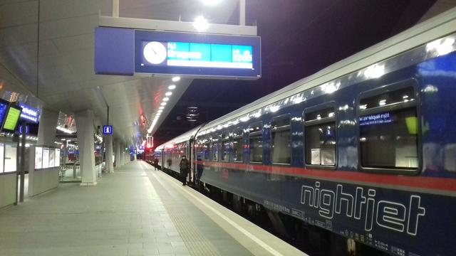 Leerer Bahnhof in Wien