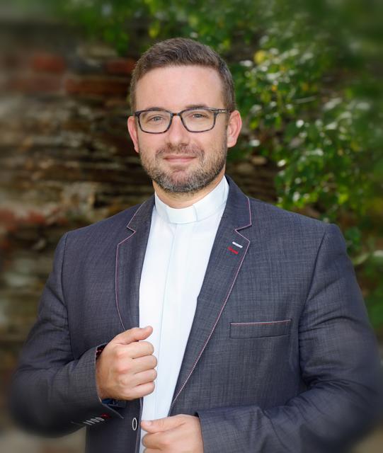 Stadtpfarrer István Holló