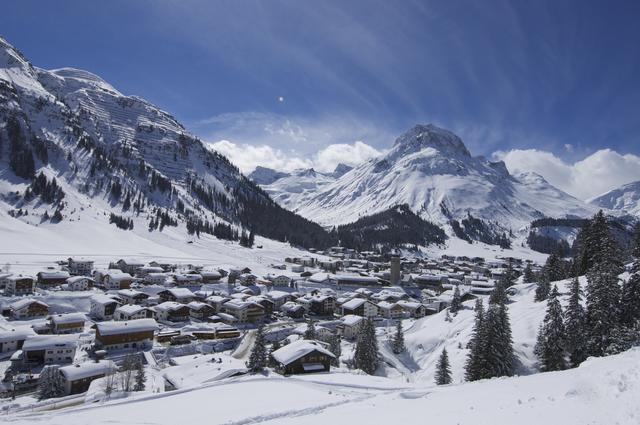 Quarantäne in der Arlbergregion augehoben – im Bild Lech am Arlberg: Die Verordnung für ein striktes Ausreisemanagement trat am 4. April, 0:00 Uhr, in Kraft. | Foto: Sepp Mallaun