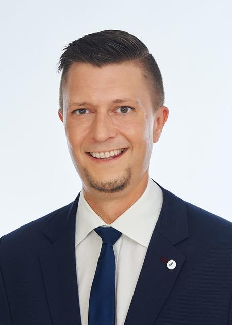 Herbert Adelmann ist seit Sonntag nicht mehr Bezirksparteiobmann der FPÖ Oberpullendorf – er wechselt mit 14 seiner 20 Bezirksgruppen-Mitglieder zur DAÖ