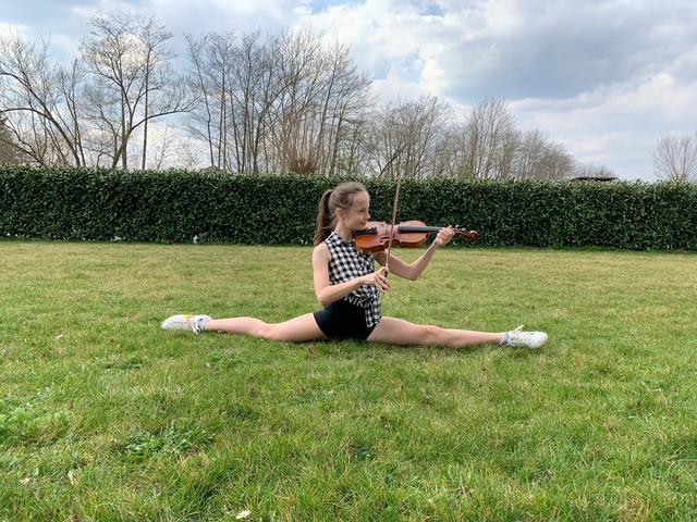Maja Pieber aus Großwilfersdorf zeigt sich sportlich musikalisch an der Violine.