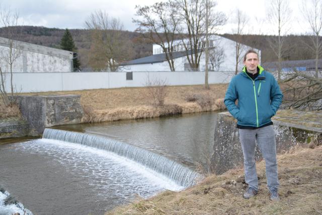 Martin Mühlbauer, Planer des Projekts in Böheimkirchen, bei einem Lokalaugenschein 2017. Heute ist das Projekt bereits fertig.