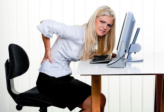 In Zeiten von Homeoffice können wir uns mit einigen einfachen Übungen fit halten.