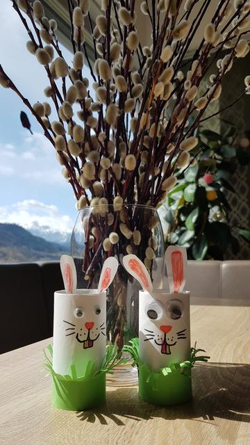 Andrea Crljic aus Hall bastelte diese süßen Osterhasen aus WC-Papierrollen für das BEZIRKSBLÄTTER Oster-Gewinnspiel. | Foto: Andrea Crljic