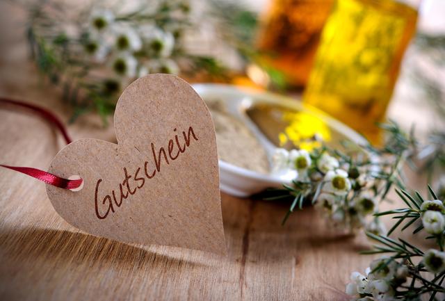 Gutscheine schenken und die regionale Wirtschaft stärken.