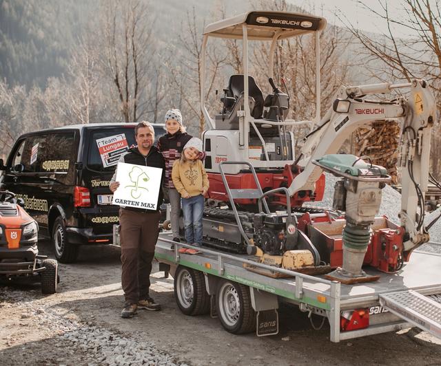 Gartenmax Markus Premm hilft bei Gartenprojekten.