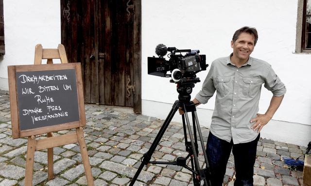 Der Leobener Heimo Ritzinger wanderte 1984, mit einigen Unterbrechungen, aus. Heute ist er als begehrter Kameramann in Hollywood und auf der ganzen Welt tätig. Nach wie vor dreht er auch in Österreich, und zwar für Degn Film im Auftrag von Servus TV, etwa wie hier die "Hotellegenden".