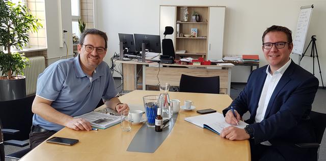 Stadtpfarrer Peter Bösendorfer und Bürgermeister Christian Haberhauer.