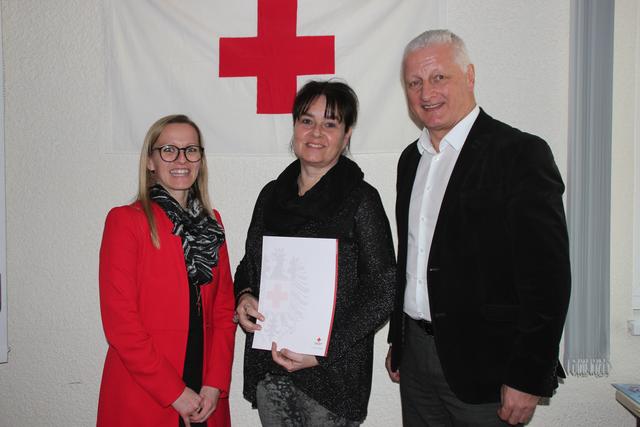 JRK-Bezirksleiterin Marlene Holzinger, Ernestine Haudum, SQM Johann Götzenberger.