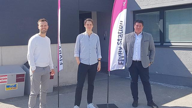 Alexander Planitzer (Viabirds), Martin Macheiner (Viabirds) und Heimo Prodinger (Wirtschaftsverein Tamsweg). | Foto: Viabirds Technologies GmbH
